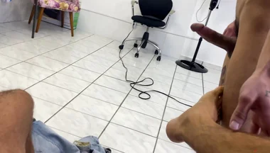 Relaxing Haircut