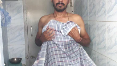 Get Bath Nude with Face