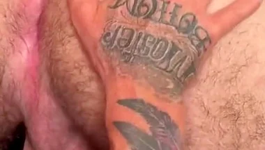 Tattooed Muscle Daddy Fucks Beefy Bear