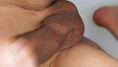 Masturbation and Mature Cumshot