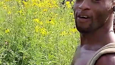 Kenniejai Walks Nude by the River in Chicago and Gets Caught