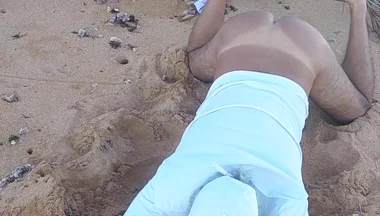 Ladysilva My Tanned Ass with Sexy Mark on the Beach