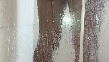 Time to Shower with My Toy