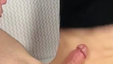 Its My First Time Getting a Blowjob From a Guy, and I Came in His Mouth