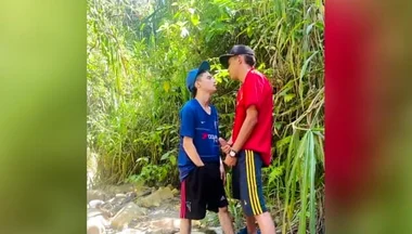 Kisses and with the Partner