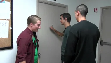 Reality Dudes - These Guys Figure Out How to Make Money Real Quick with Dick Dorm