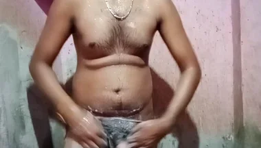 Bathroom Boys Sex Show