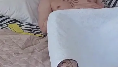 I Seduced a Guy for Sex After a Shower, Fucked Him in the Mouth and Came