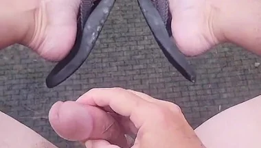 Cumming in Flip Flops Outside
