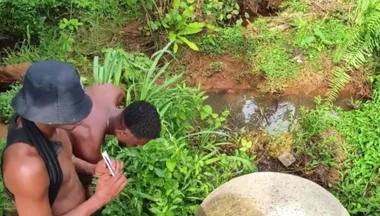 Watch How He Wore His Pant and Ran Away.