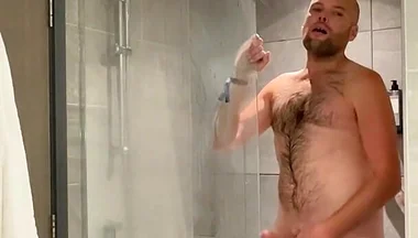 Horny Hotel Jerking