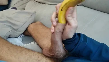Bored Amateur Pig Grabs a Banana, Juice with His Foreskin, Very Hot Milk!