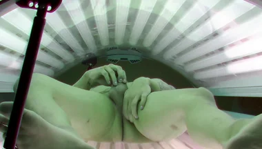 Czech Gay Solarium 46 Muscled Beauty’s Exposed Pleasure
