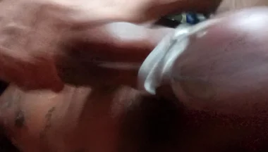 Wiggling Balls