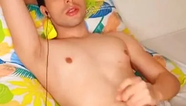 I Was Watching Gay Porn and Wanted to Masturbate and Throw All My Cum