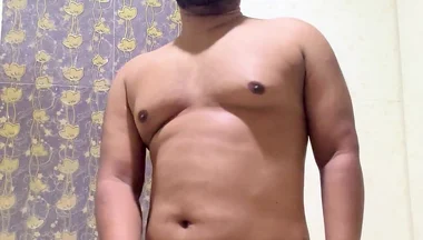 Indian Exhibitionist Masturbating in Bathroom Chubby