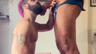 I Picked up the Hottie on the Street and Went to His Ap Sucking, Exchange of Favors and Fucking.