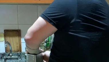 I like to cook and to cum