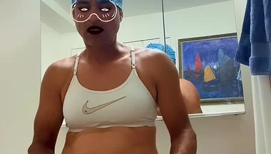 Kris Reelz - Showing off My New Sports Bra