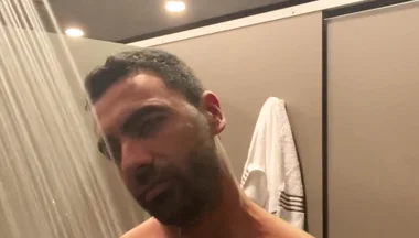 I Love to Take a Hot Shower