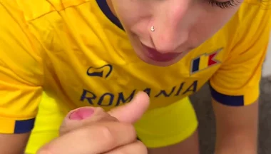 Tall English Stepdaddy Sucked off by Romanian Femboy