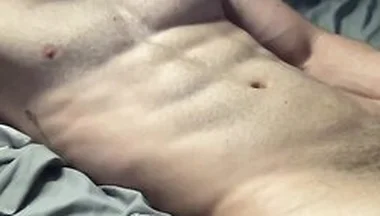 Muscle Bro Jerk In Bed With Toys