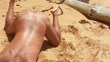 Ladysilva on the Beach Naked on All Fours Showing off Her Big Sexy Tanned Ass