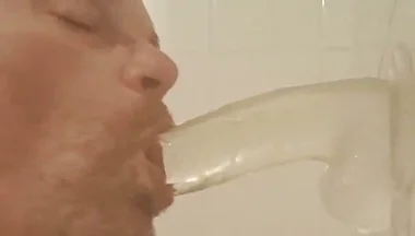 Sucking Round in the Bathroom