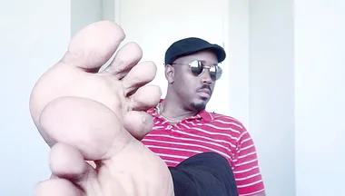 Male Soles in the Office (6) (2026)