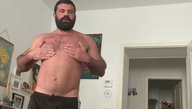 Delivery Guy Demands a 5-star Review