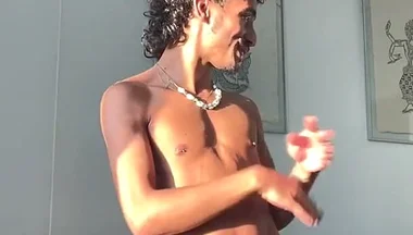 Exhibing My Naked Body in the Sunlight