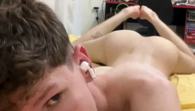 Kedoimath Twink Showing of His Body and Ass