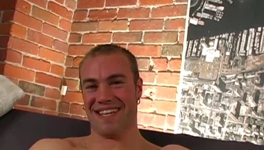 Hot Buff Guy, Hung L