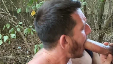 Outdoor Cruising Blowjobs with Huge Cumshots