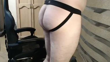 Muscular Stu'd Leg Day