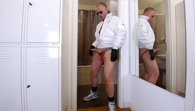 Alpha Sports Hunk Berlin 6 Cum Shots Xl
