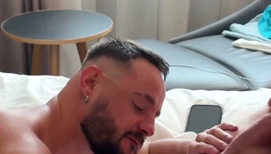 2 Bears Meeting in a Hotel, Eating Ass and Stretching Holes