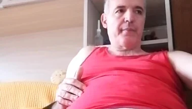 I Shower with My Piss and Masturbate My in Online Show