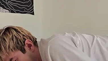 Invited a Friend to Visit, Fucked Him in the Mouth and Came