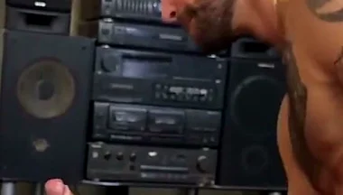 Eli Thorne Blows Huge Dick Staight Lads