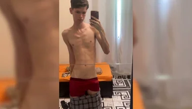 Skinny Jaw Cracks with Cock Size