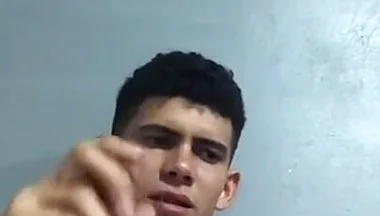 Perrita Quieres Leche Para Darte En La Boca