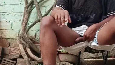 Amateur Bigdick Masturbates in the Street BBC