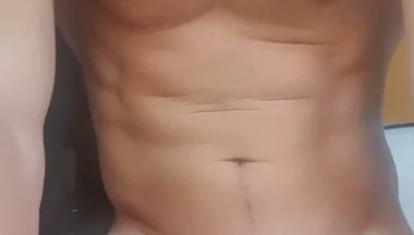 A Hunk Jerkoff After the Gym