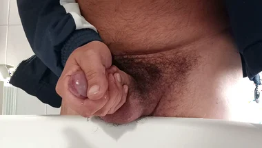 Long Morning Yellow Smelling Pee