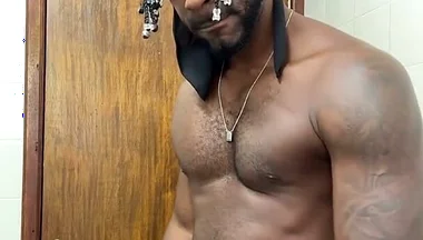 10 Inches Black Guy Masturbating and Cum