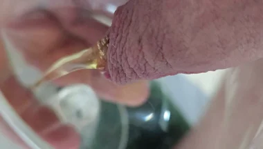 Macro Long Foreskin Piss