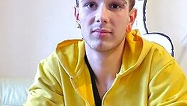This Cute Straight Ex-jock Needs Money Fast, So He Lets A Dirty Offer Open Him Right Up