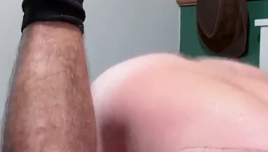 A Very Happy Bottom