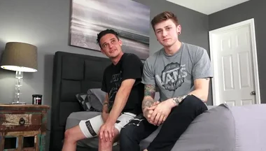 Landon Wells And Bobby Owens - Fucks Raw